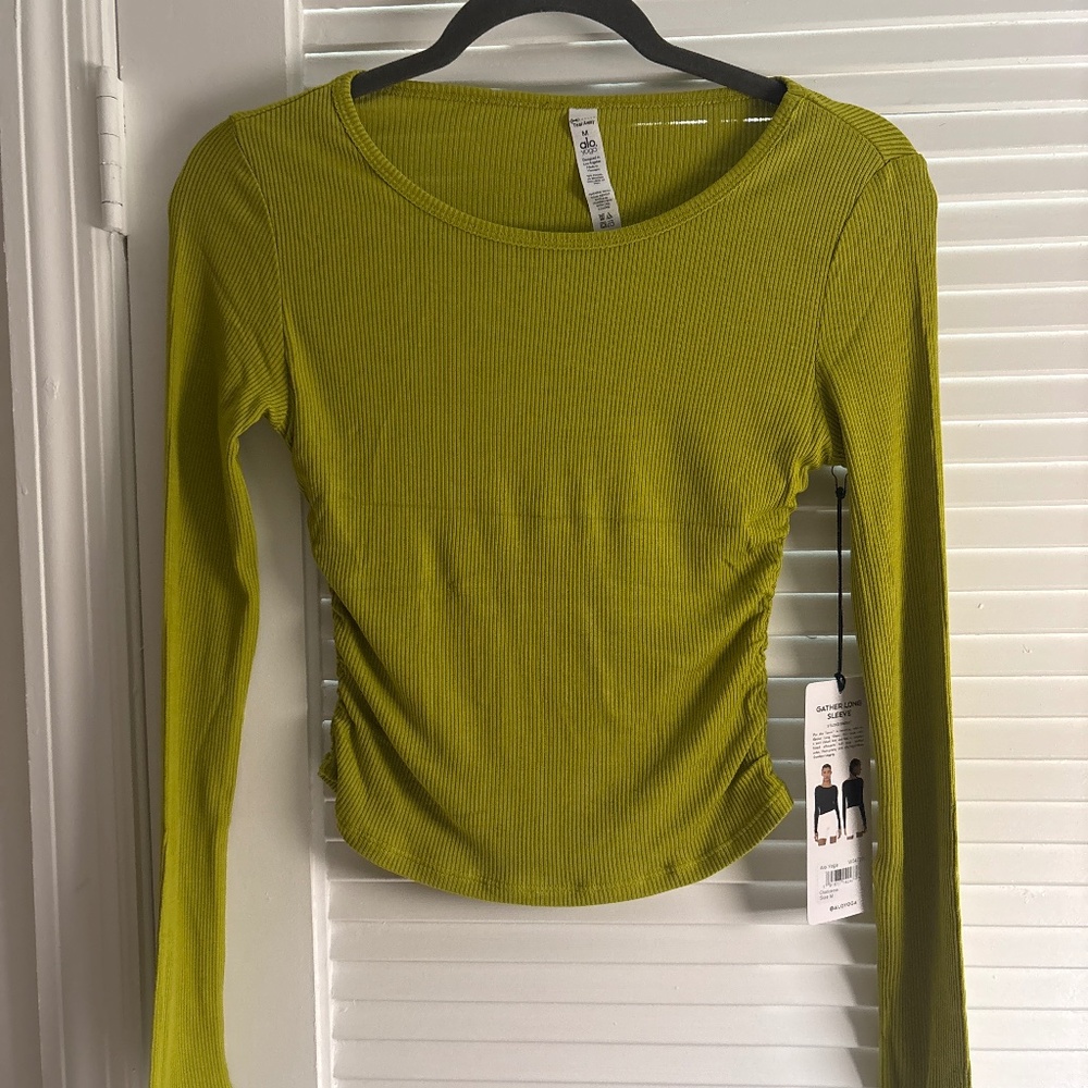 Alo Yoga Long sleeve